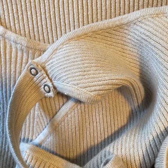 Abercrombie Squareneck Sweater Bodysuit - Picture 7 of 7